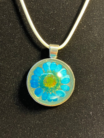 Blue dried flower inlaid stone, silver round pendant necklace